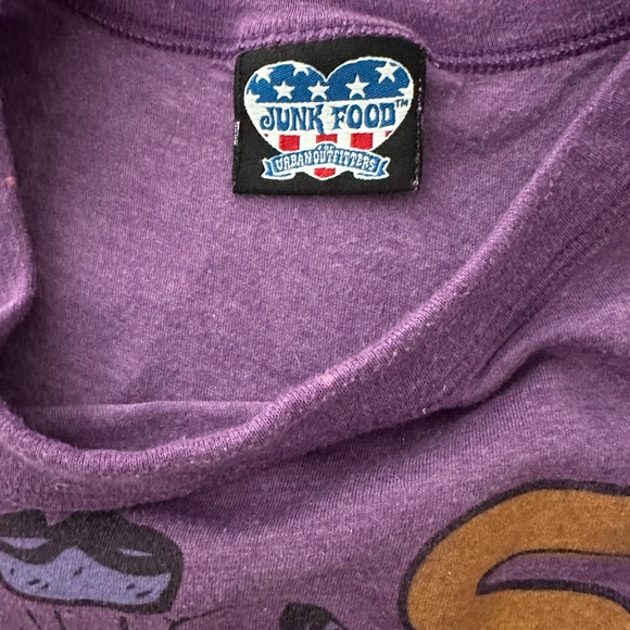 Junk Food Clothing for Urban Outfitters Smash Graphic T-Shirt - Picture 3 of 4